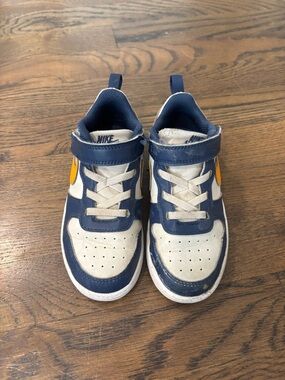 Nike Kids Navy, White and Yellow Low-Top Sneakers